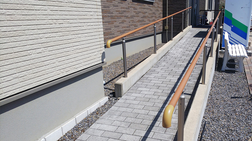 安全と快適さに配慮した施設の塗装